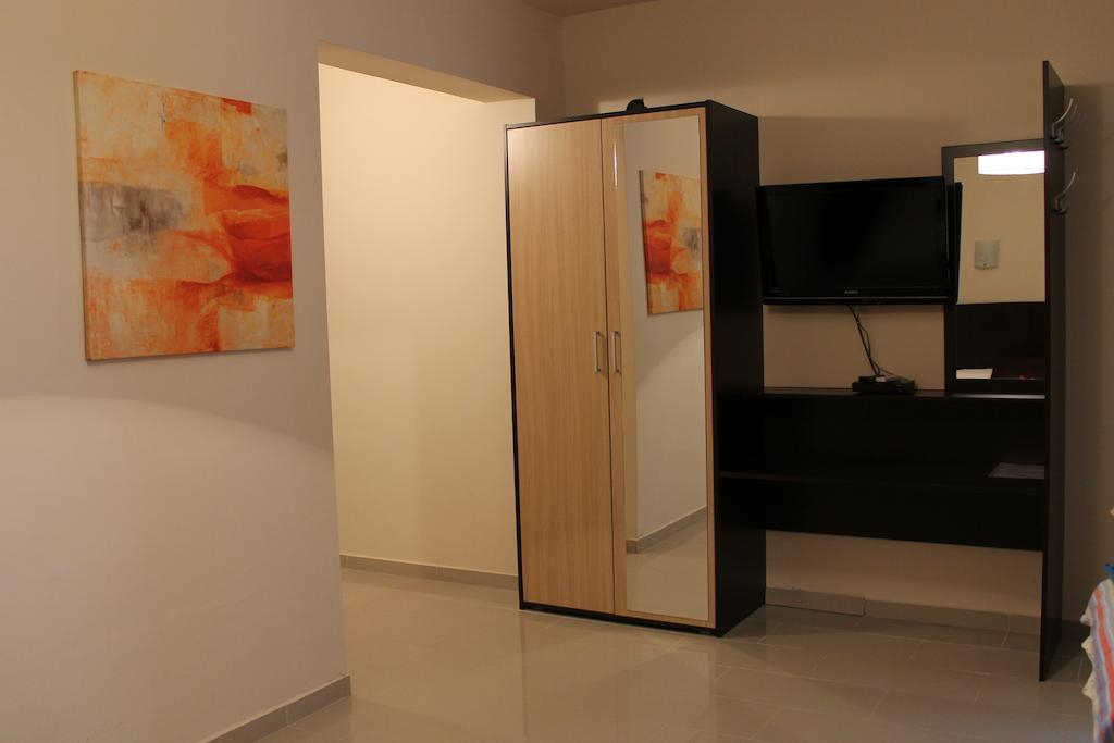 Solar Apartments Herceg Novi Quarto foto